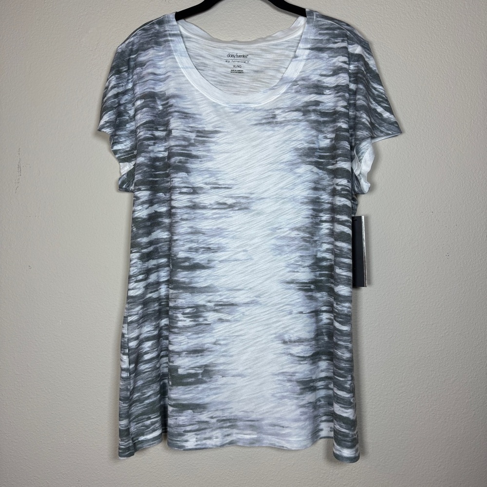 Daisy Fuentes Tie Dye Short Sleeve Tee NWT XL